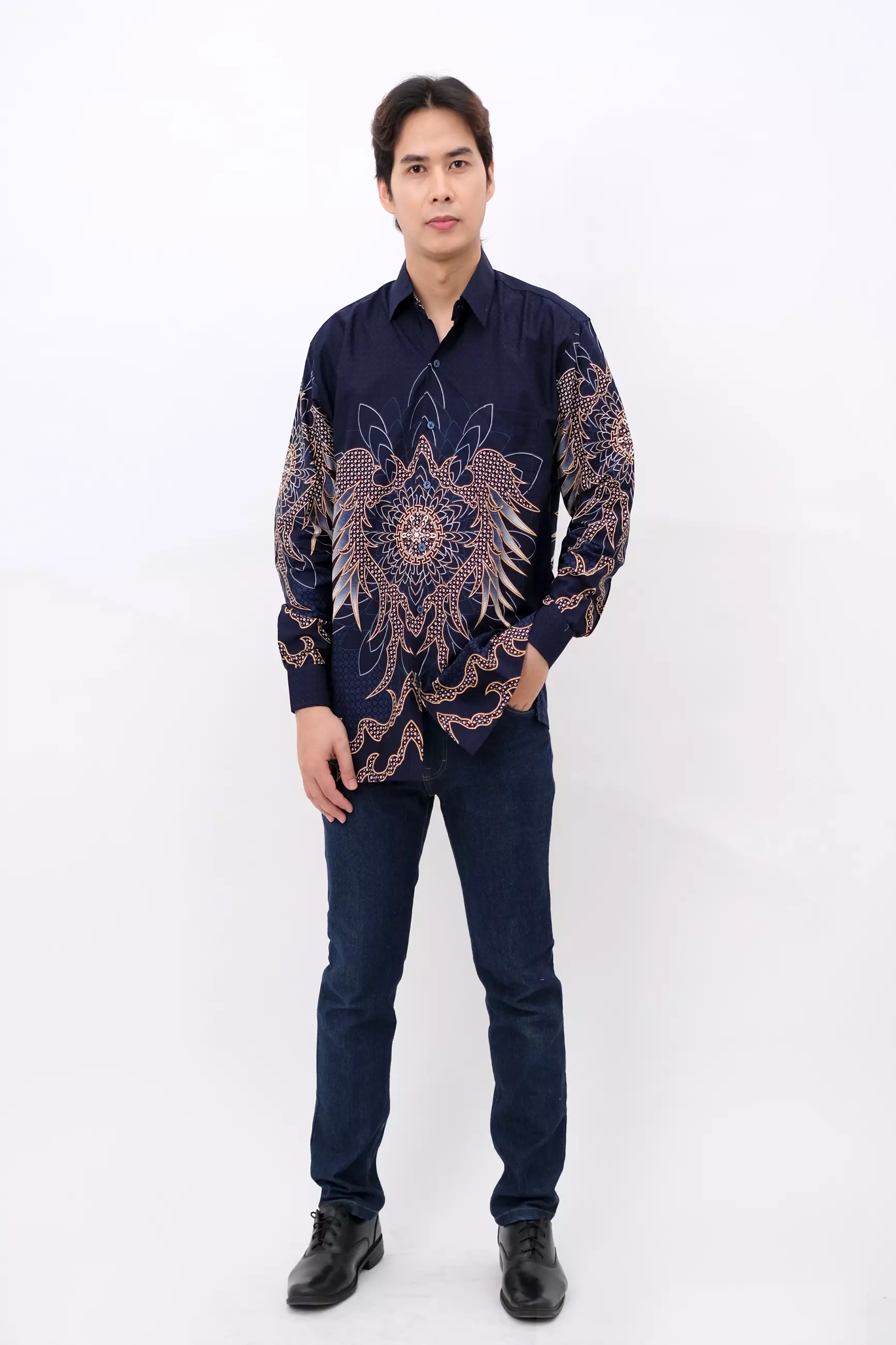 Andre Michel Kemeja Batik Lengan Panjang Navy 16754