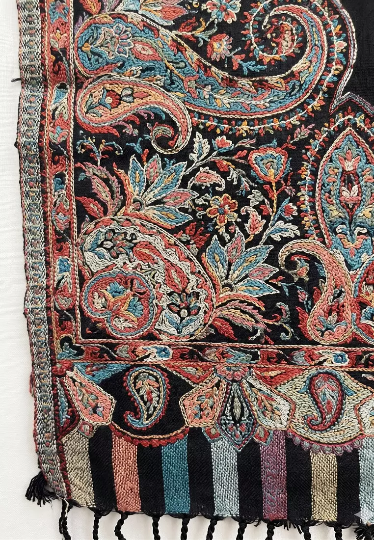 Aksesoris Syal Hand Made Embroidered Paisley Border Premium Shawl Viscose Pashmina Syal Wanita Black & Multi