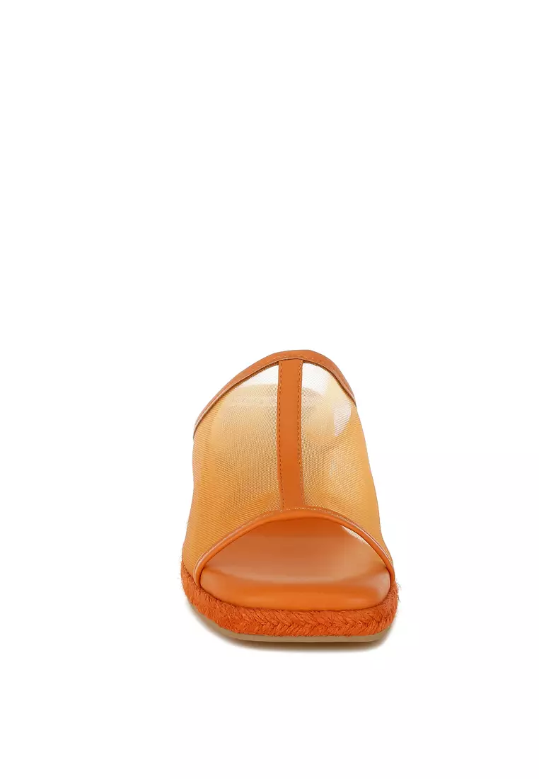 Sepatu Wedges Slip-On Mesh Bernapas Warna Oranye