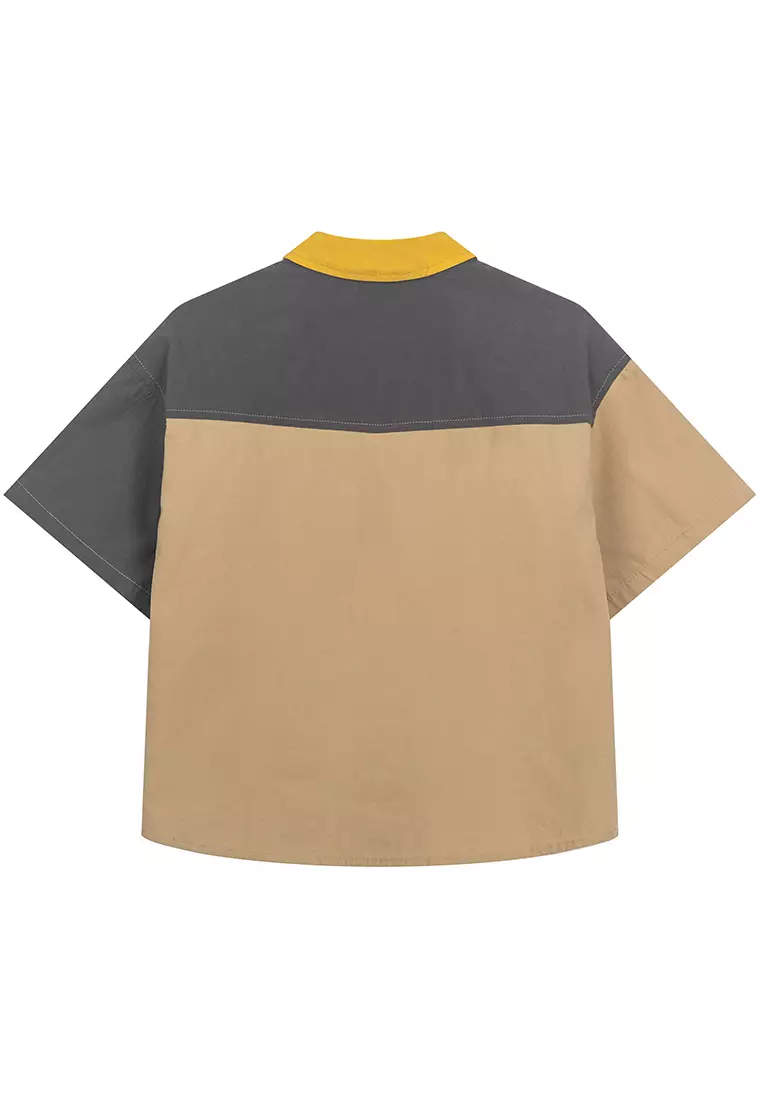 Graphic Printed Short Sleeve Shirt With Front Pockets