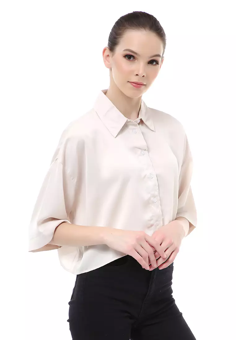 Brielle Atasan Wanita Kemeja Oversize Plain Motive Lengan Pendek Material Satin ORIGiNAL - Ivory