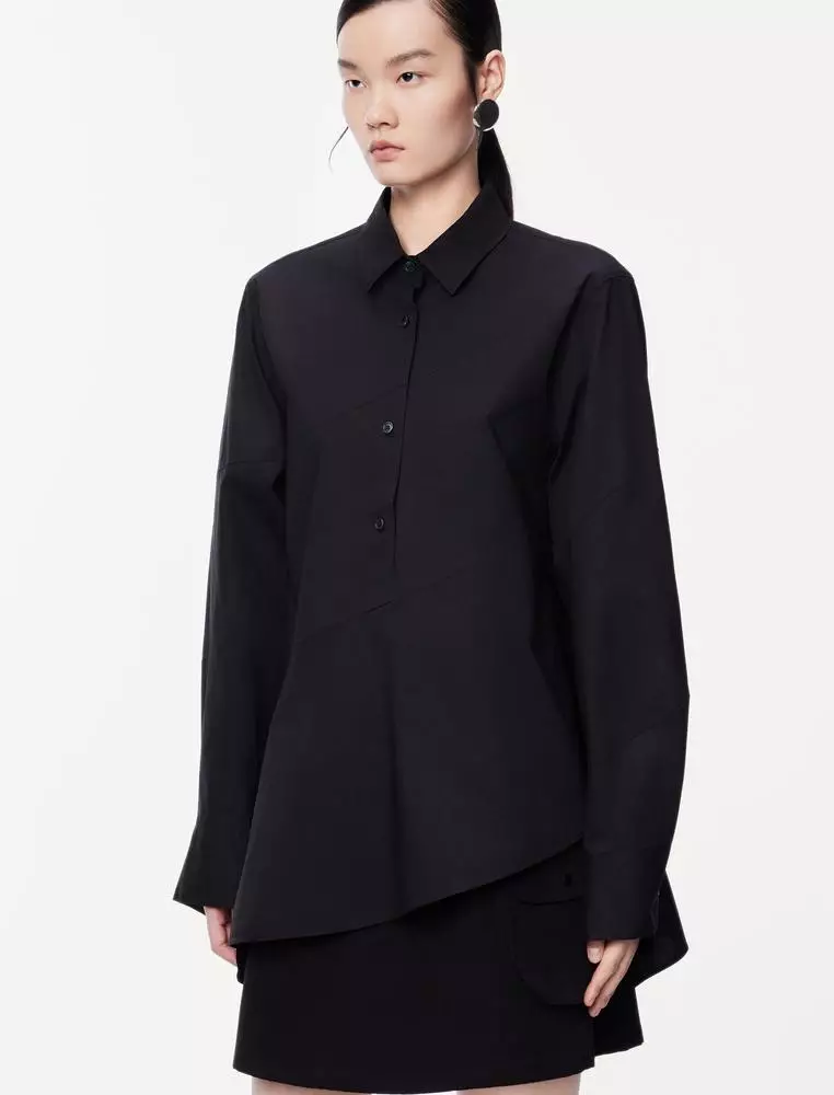 Loose long-sleeved top