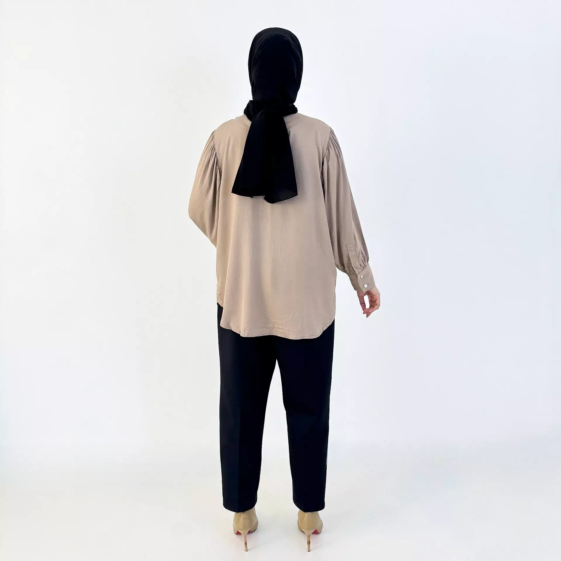 Blouse Cotton Daily - Atasan Ngantor Wanita Lengan Panjang Basic