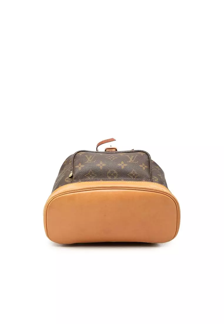Pre-Loved Louis Vuitton Monogram Montsouris Mm