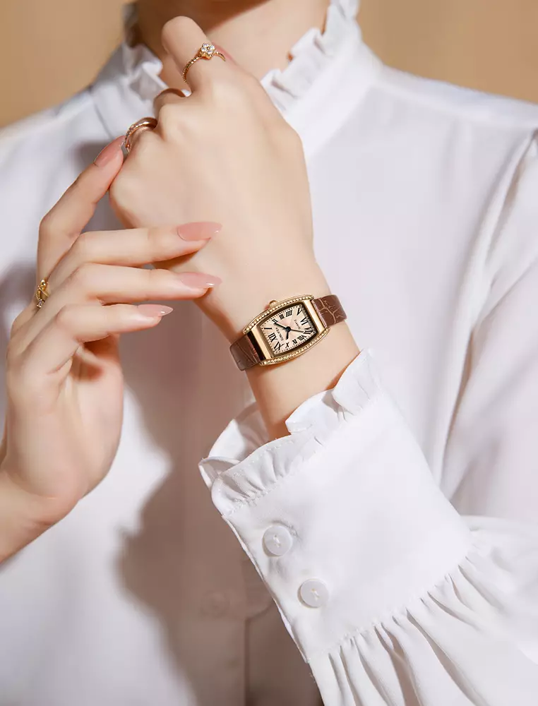 Jam Tangan Wanita Tonneau-shaped Diamond Dial Tali Kulit Mode Jam Tangan Cewek light brown