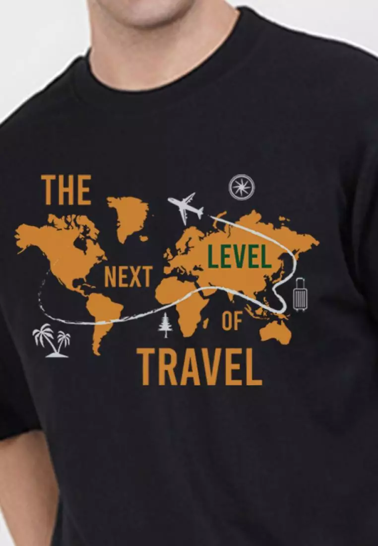 超大 Next level of Travel 黑色棉质短袖常规版型 T 恤