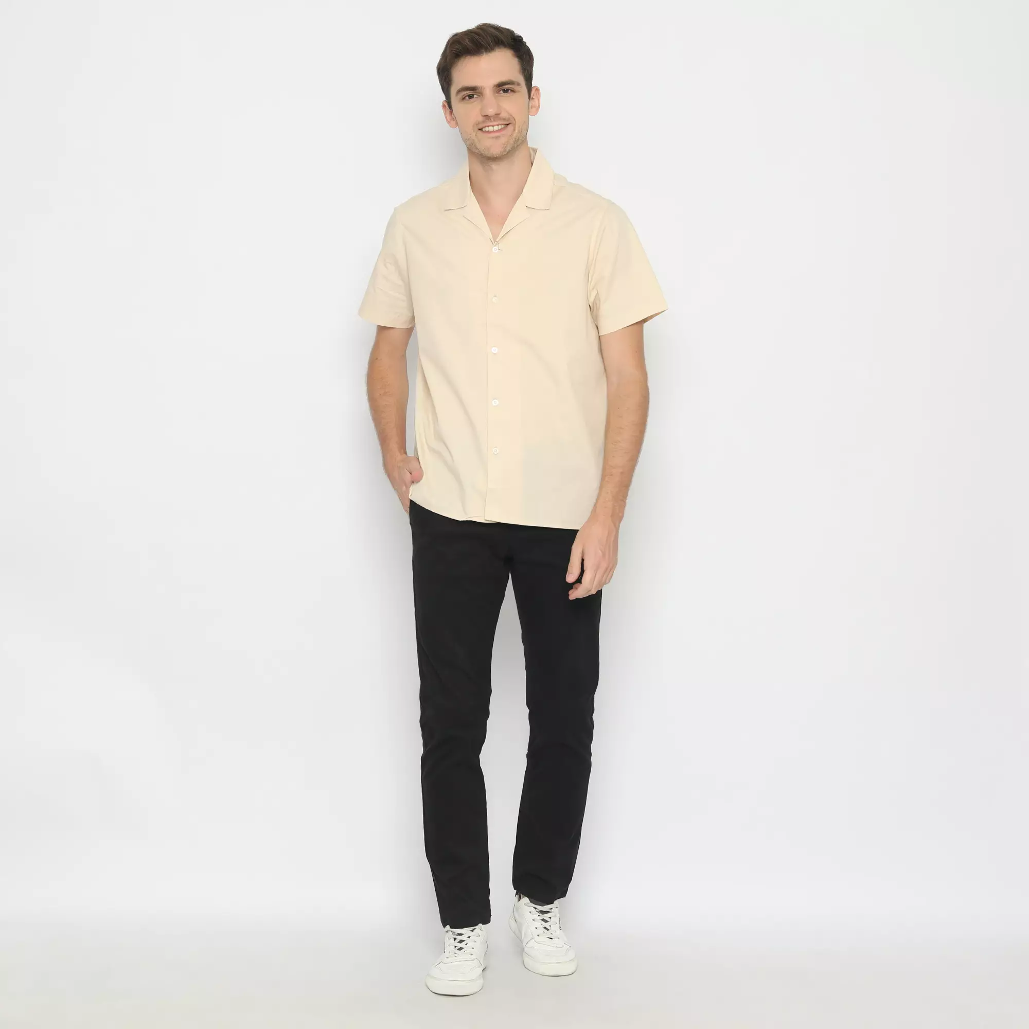 Platini Kemeja Polos Pria Kerah Hawai Katun Cream 73260