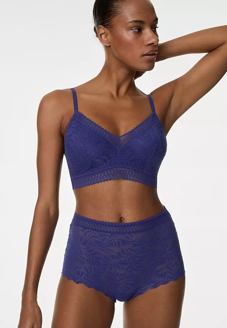 Flexifit™ Lace Non Wired Bralette