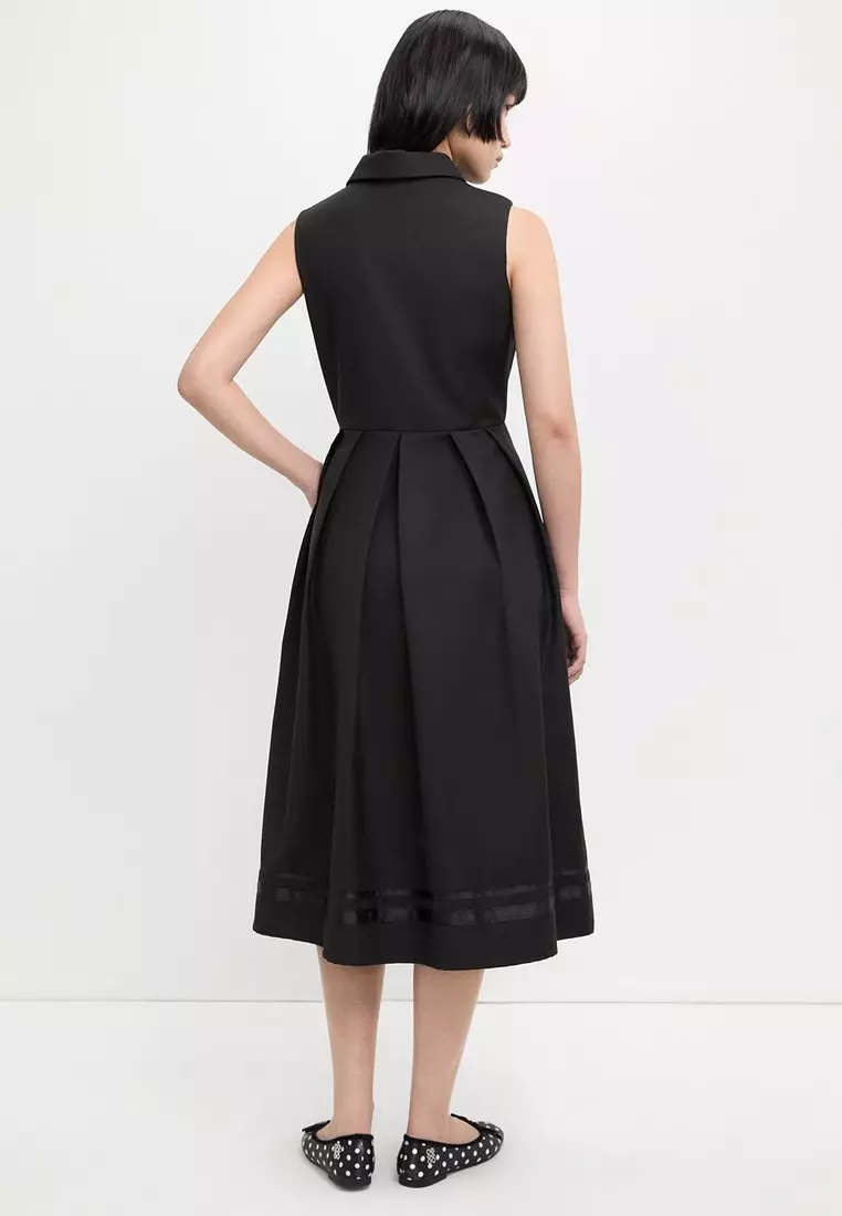 Sleeveless Collared Pleated Midi Dress with Contrast Hem Stripe Detail - Black