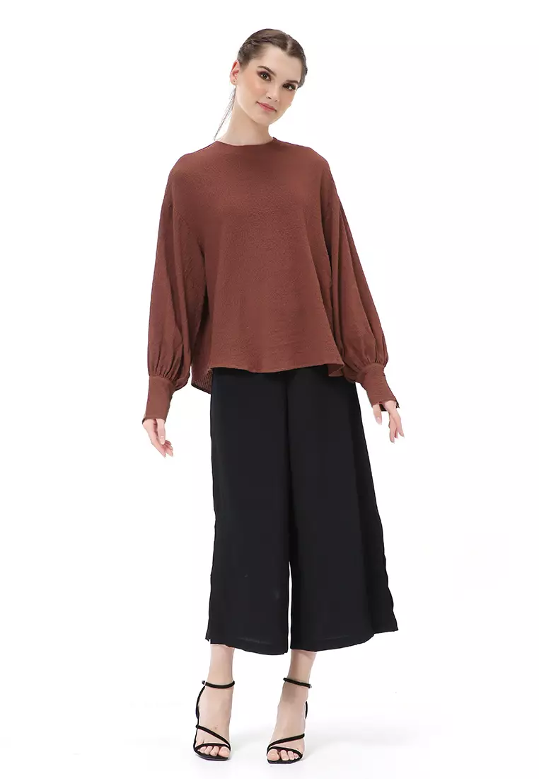 Albertine Blouse Atasan Wanita Lengan Puffy Plain Motive Material Crinkle ORIGINAL - Choco