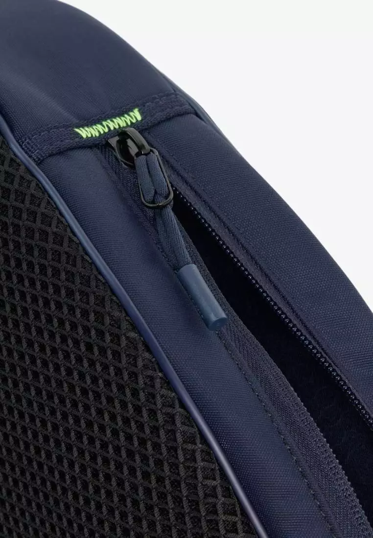 Buy Lacoste Play in Lacoste Racket Bag with Strap 2026 Online | ZALORA