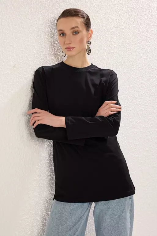 Black Beige Long Sleeve Slit Detailed Knitted T-Shirt TCTSS25RT00000