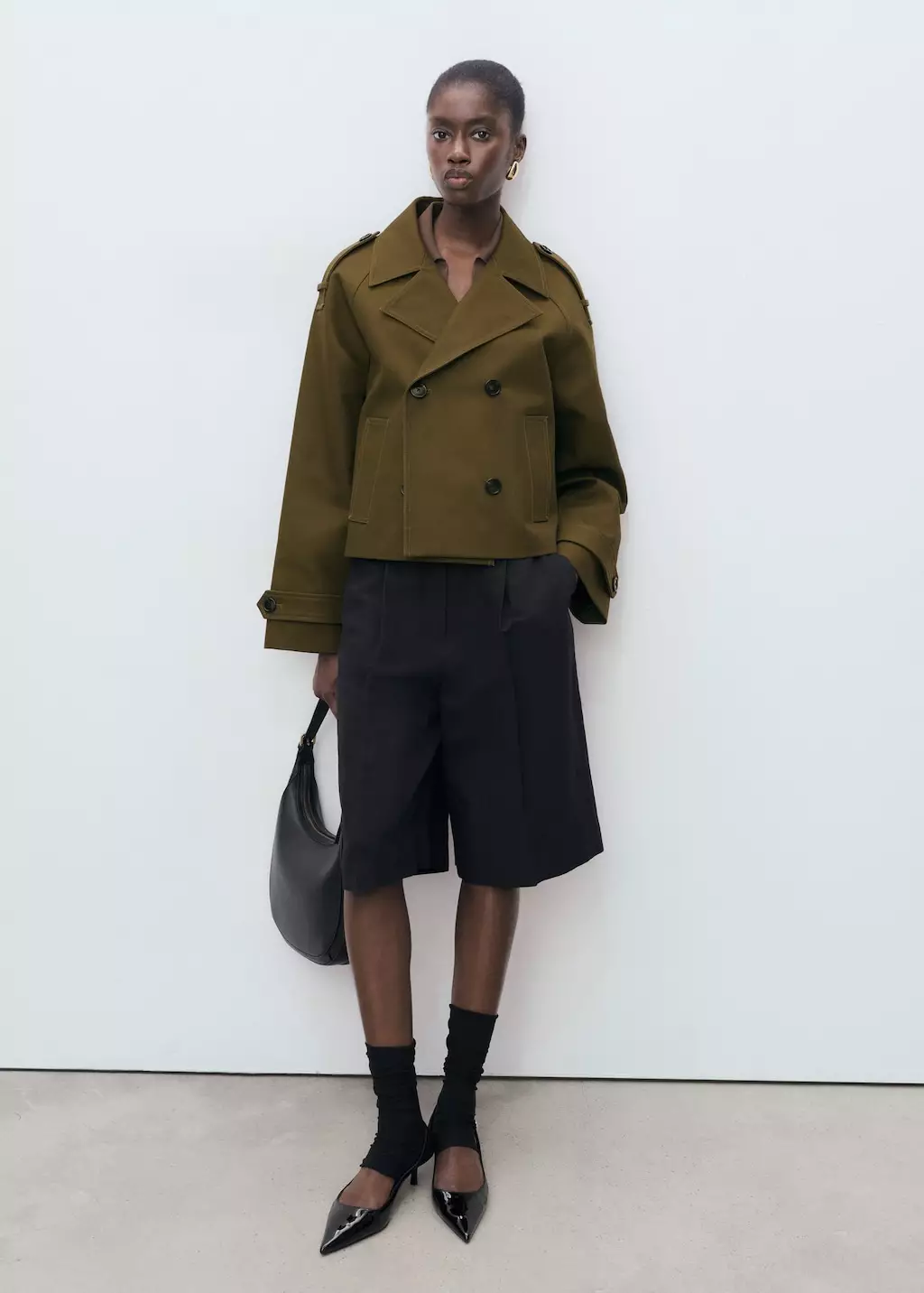 Trench coat pendek oversize double breasted