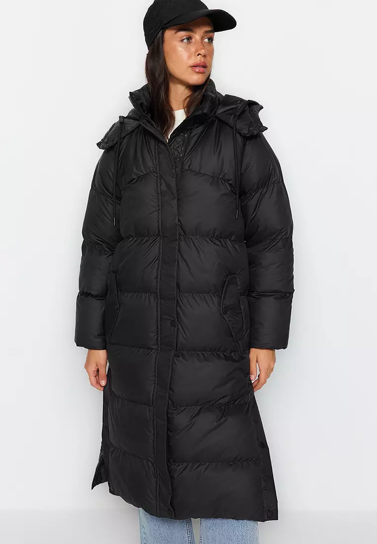 Black Regular Hooded Water Repellent Long Puffer Coat with Side Snap Detail TWOAW24MO00104