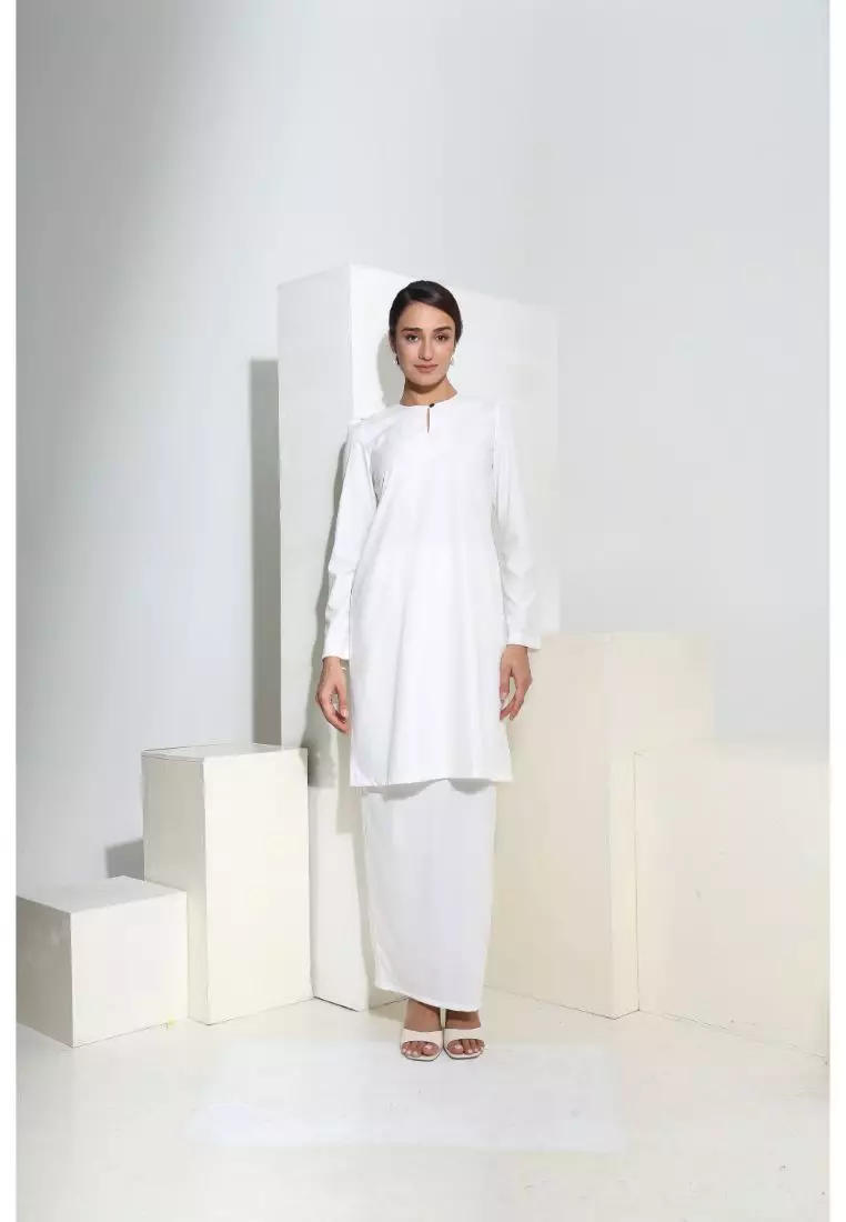 White shalwar hot sale kameez female