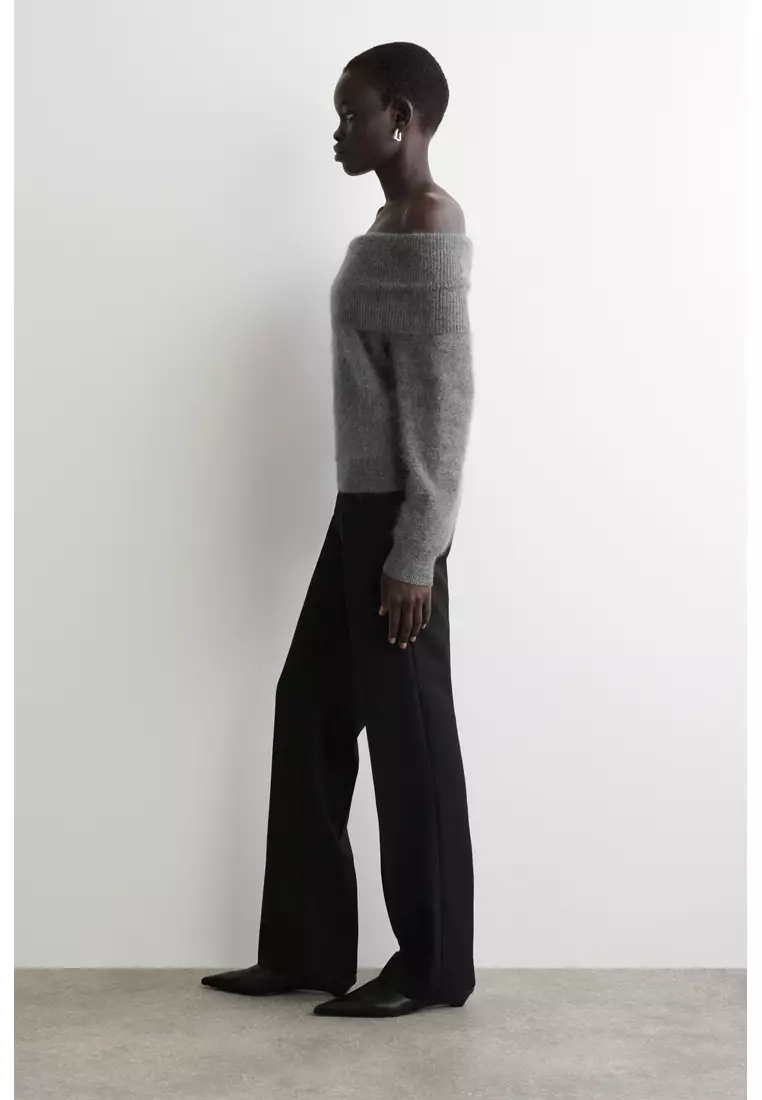 OFF-THE-SHOULDER MERINO WOOL JUMPER