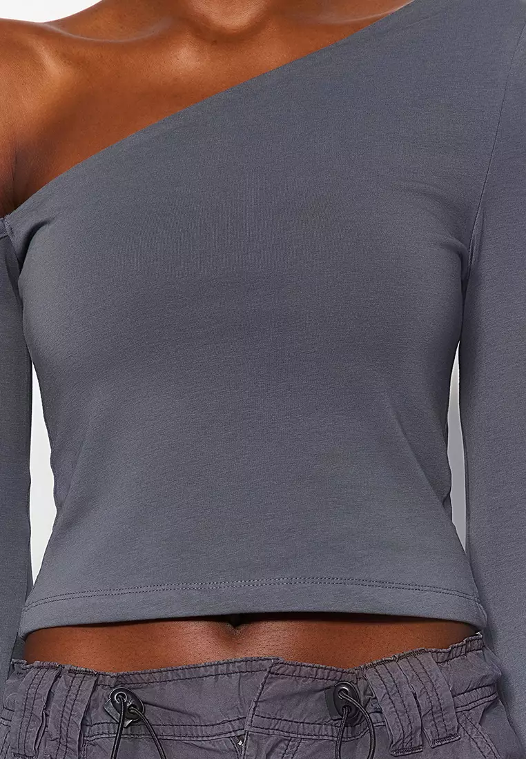 Asymmetrical Fitted Crop Top