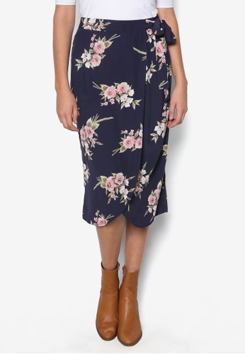 Navy Floral Wrap zalora時尚購物網評價Skirt, 服飾, 裙子