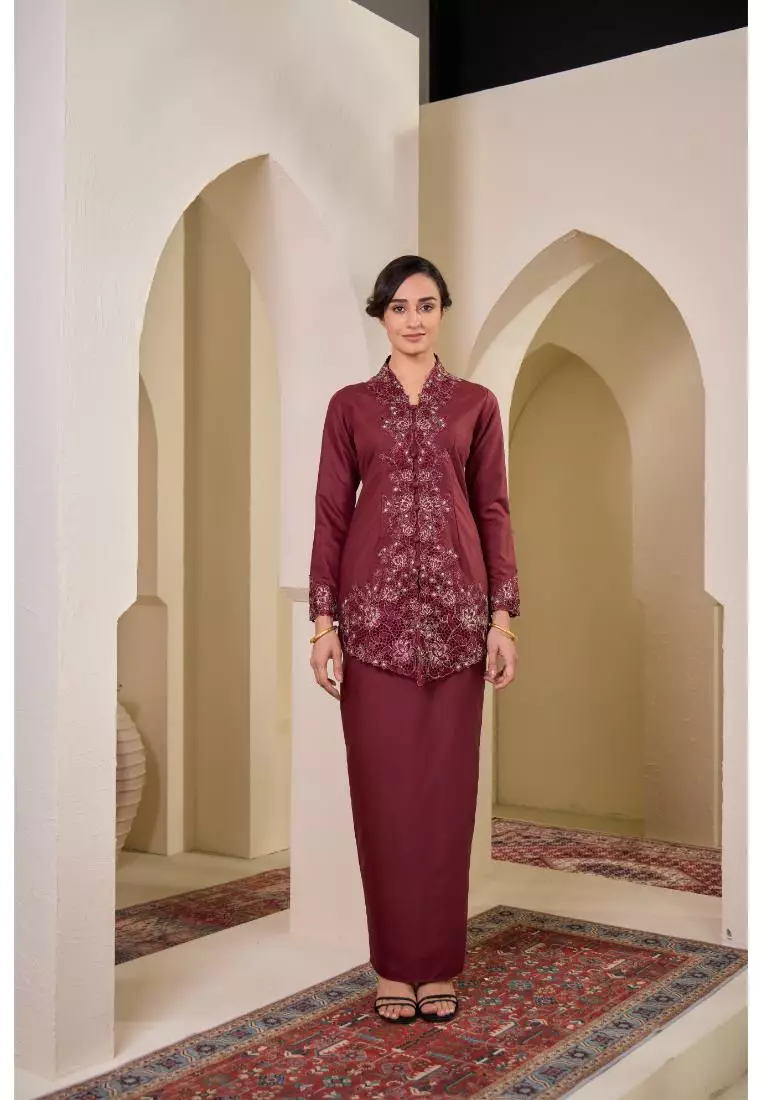 Kebaya Sulam Kaleela