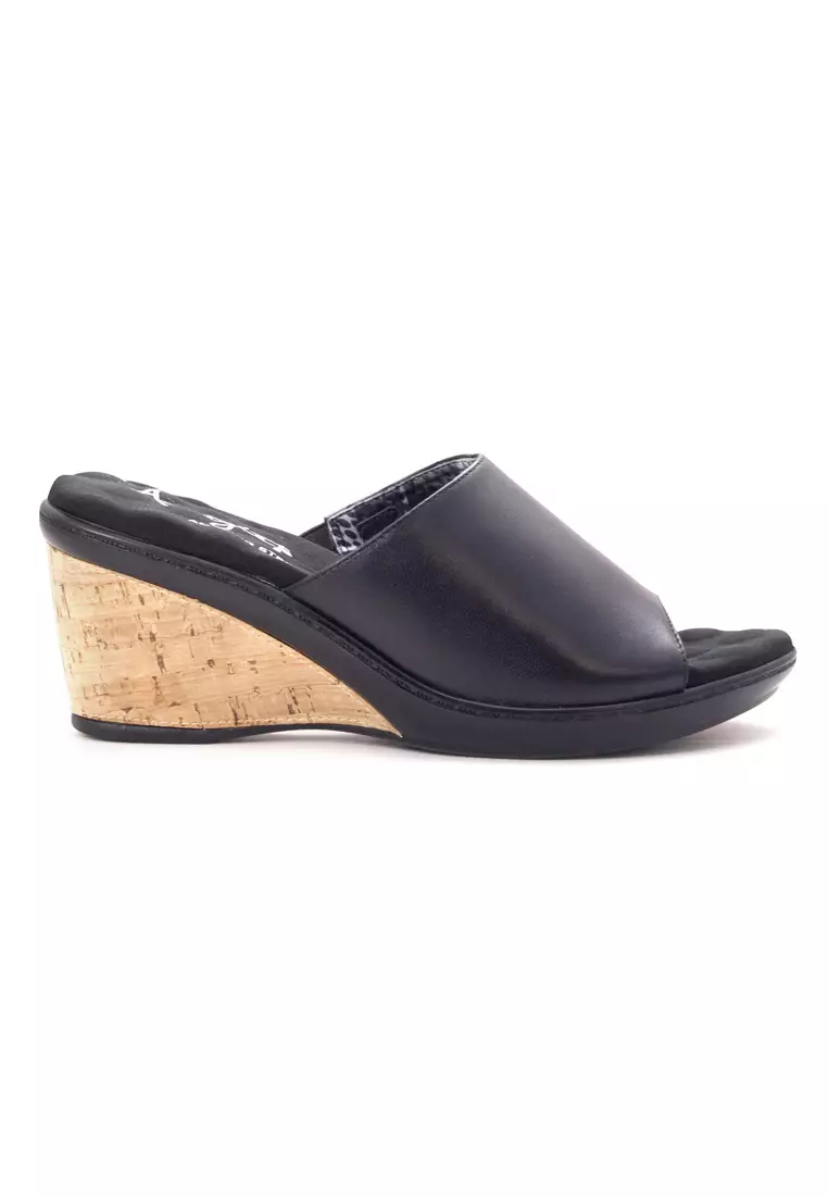 Simple wedge sandals on sale