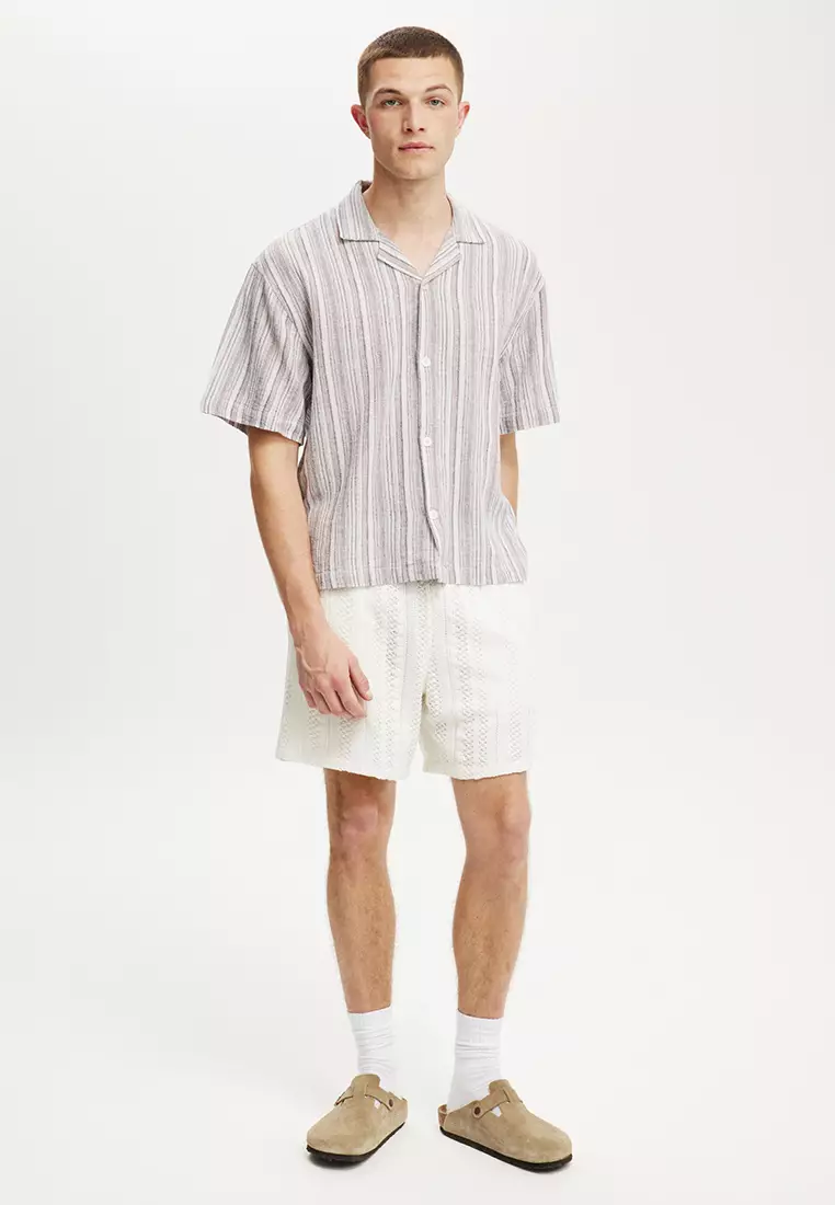 Box Fit Short Sleeves Shirt