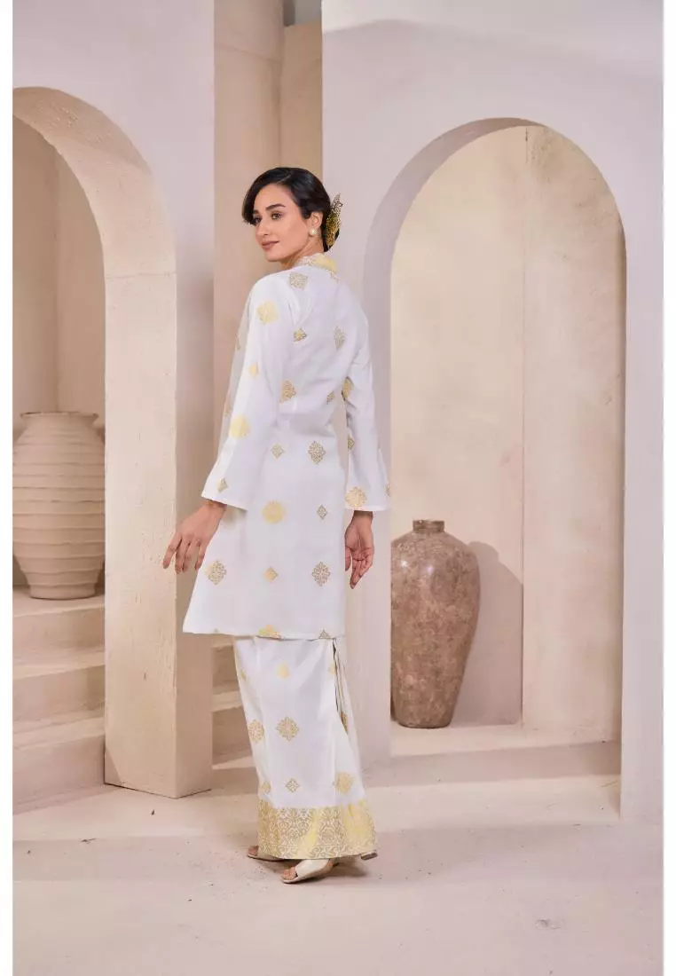 Kebarung Songket Mahsuri