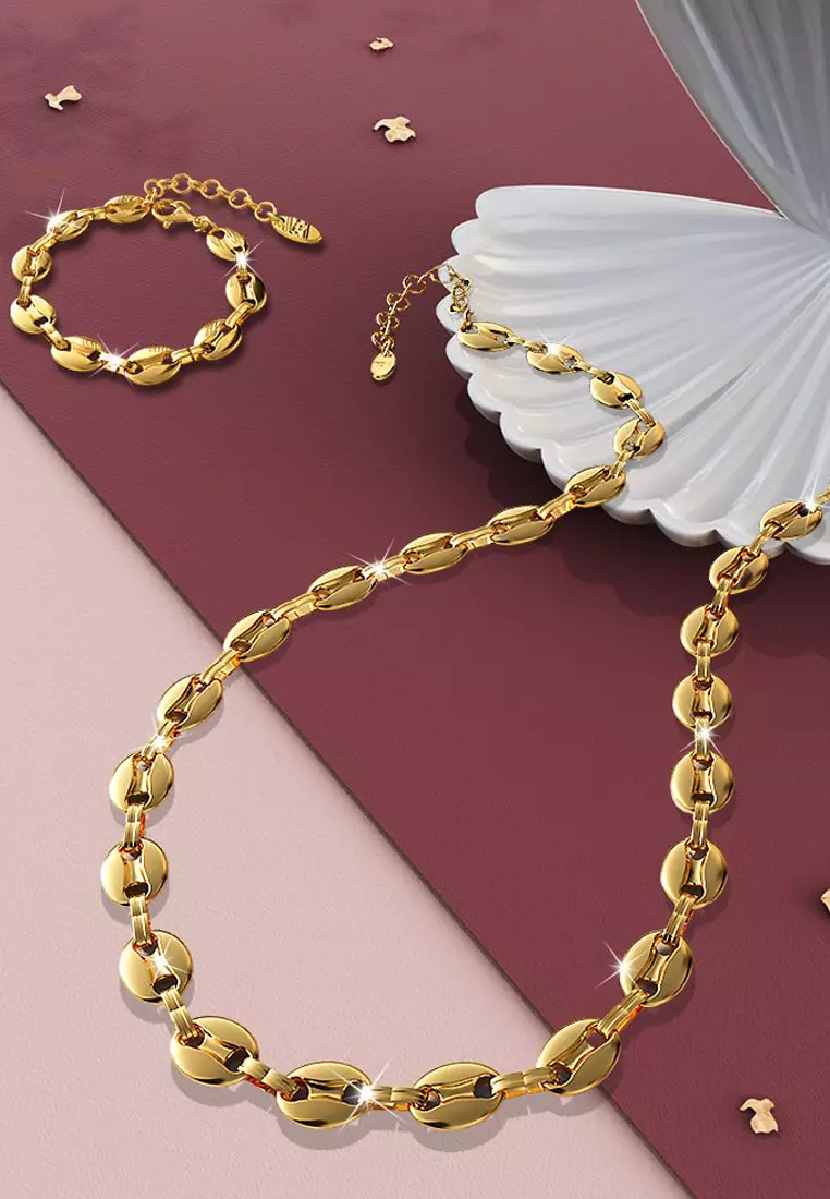 Interlock Anchor Chain Necklace in Gold