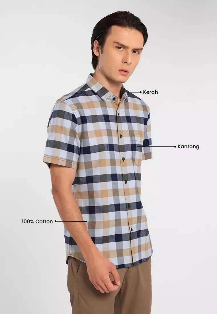 MANZONE - Kemeja Lengan Pendek Pria Sergev 03 Modern Fit - Brown Warna Brown