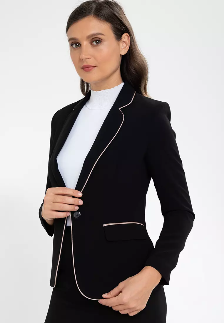 Buy Well Suited Contrast Piping Suit Blazer 2024 Online | ZALORA ...