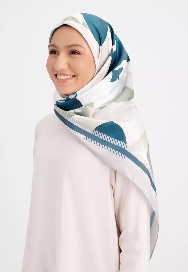 Fausta Square Hijab 023