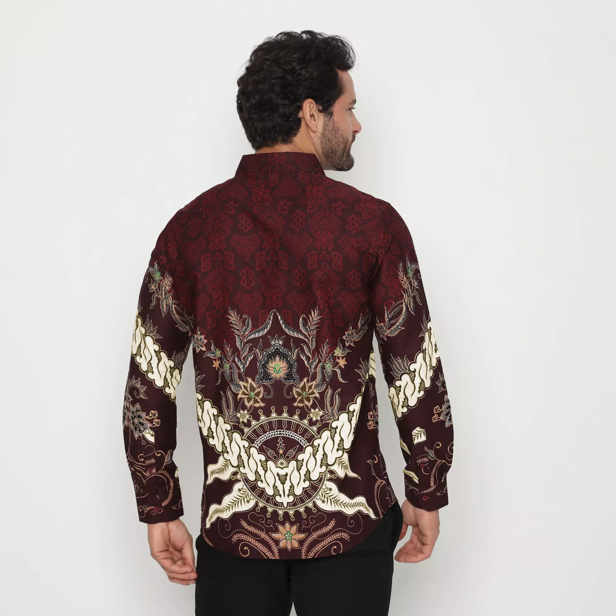 Platini Kemeja Batik Pria Lengan Panjang Katun Maroon 36051