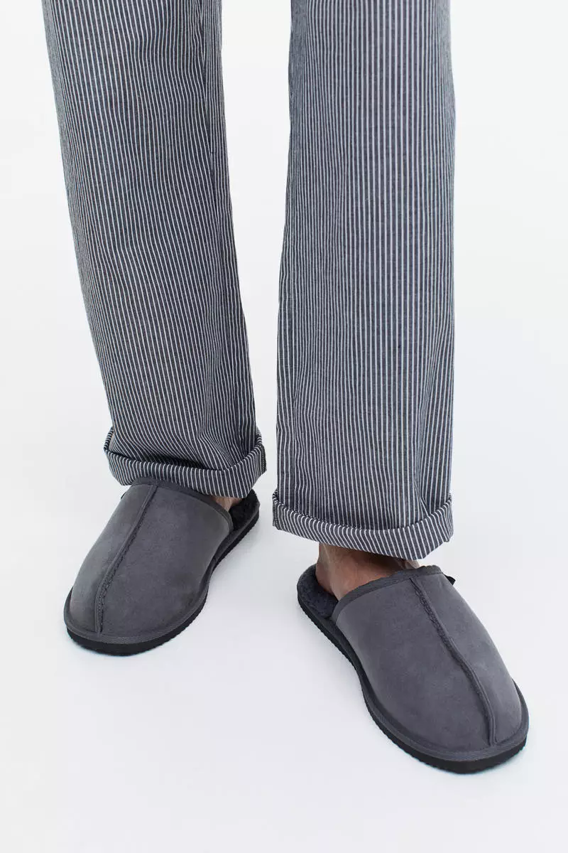 Pile lined online slippers