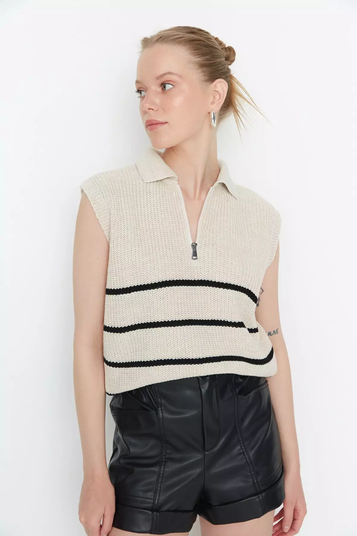 Knitted Sweater Vest