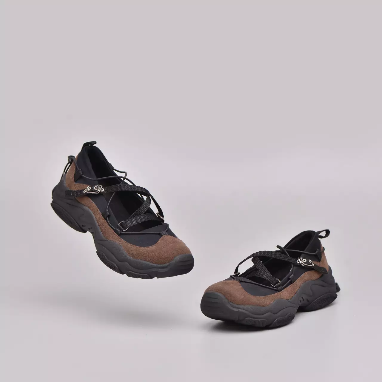 Zeeva Sneakers Brown