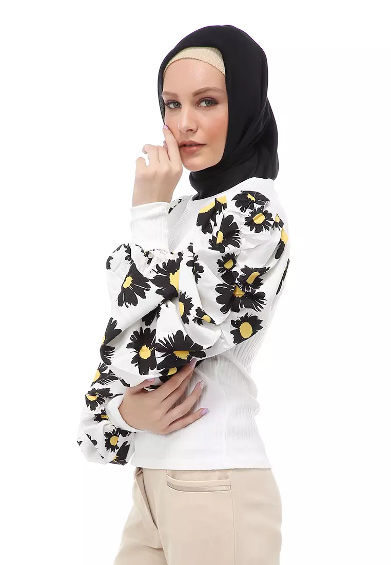 Kartika Blouse Muslimah Atasan Wanita Long Sleeve Motif Flower Regular Fit - Putih