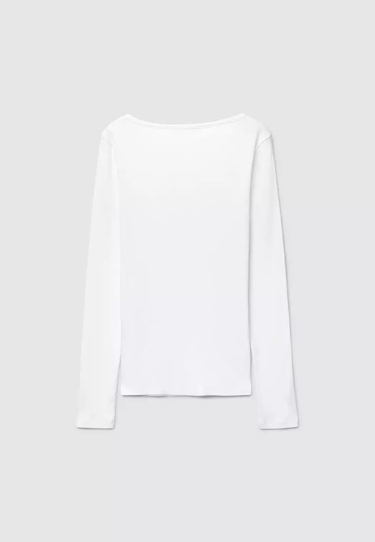 Woman Long-Sleeved T-Shirt