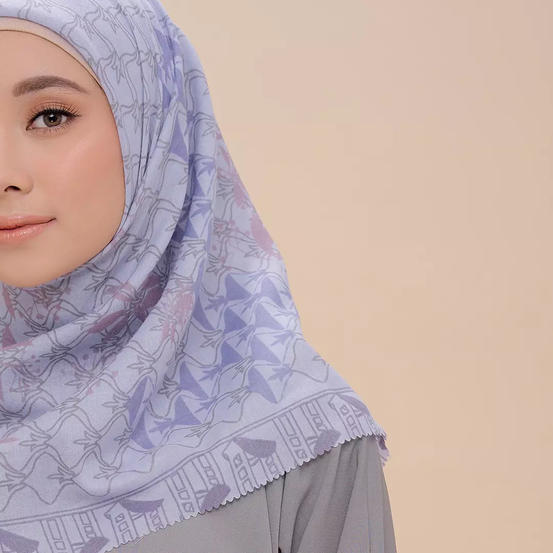 ZM Zaskia Mecca - Palembang Cloud Scarf Kerudung Segi Empat - Jelita Indonesia