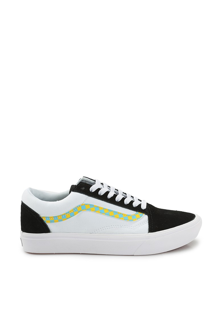 Comfycush Old Skool Showcase Sneakers