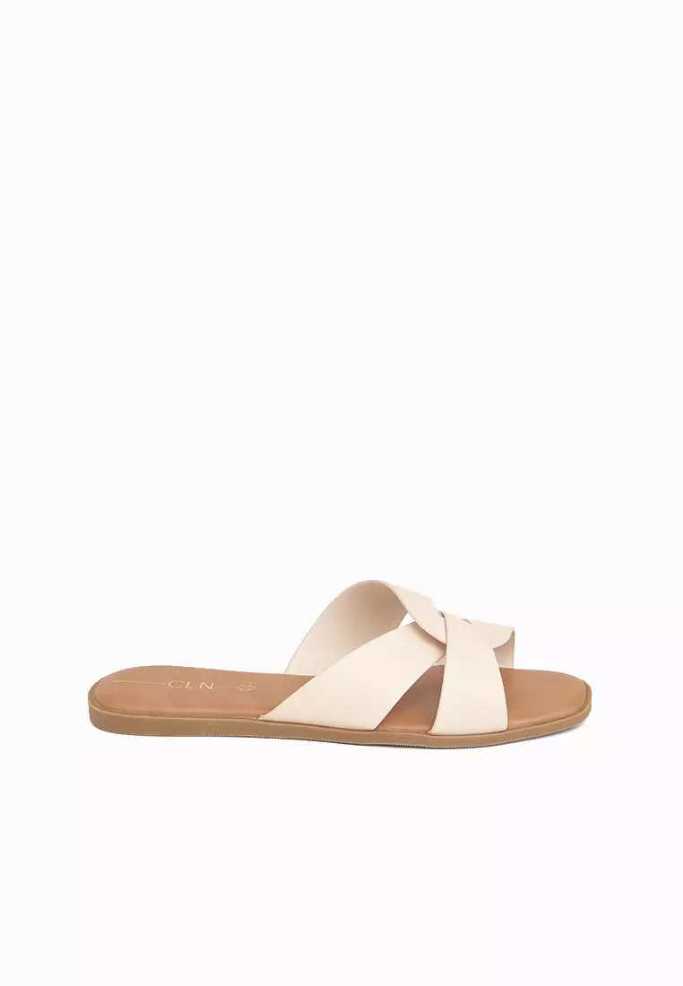 Discount on Cln  shoes - SKU: Panama Slides