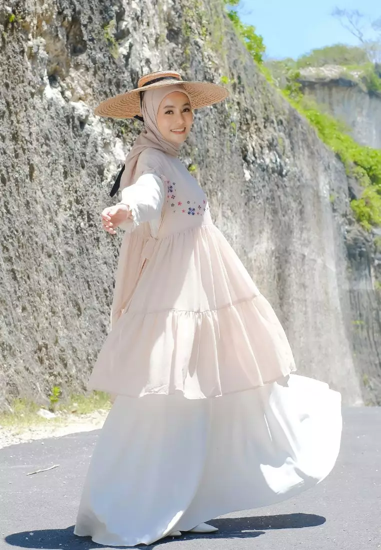 Azzura Tunik Vest Embroidery Seashell