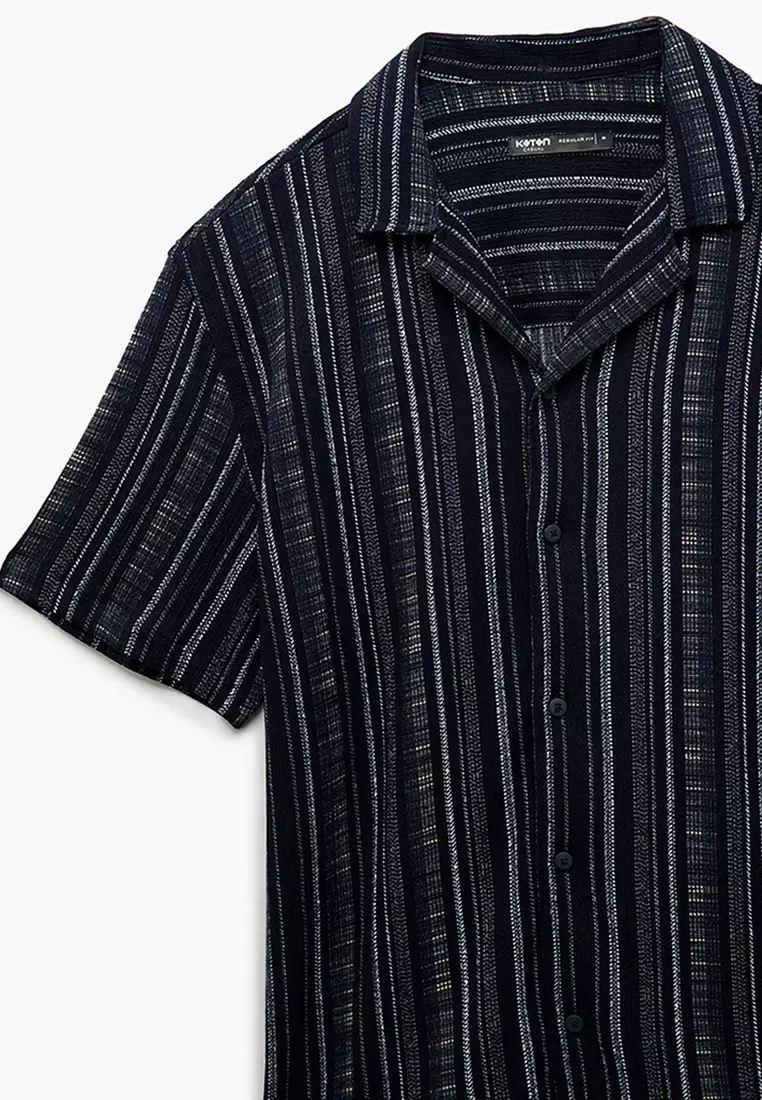 Turn-Down Collar Wrinkle Regular Fit Short Sleeve Shirt