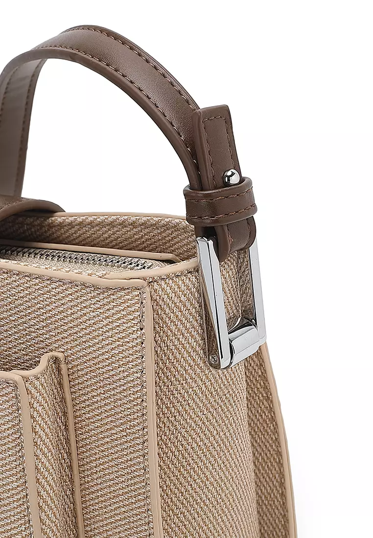 Women's Sling Bag / Crossbody Bag / Shoulder Bag (Tas Selempang Wanita / Tas Bahu Wanita) - Krem