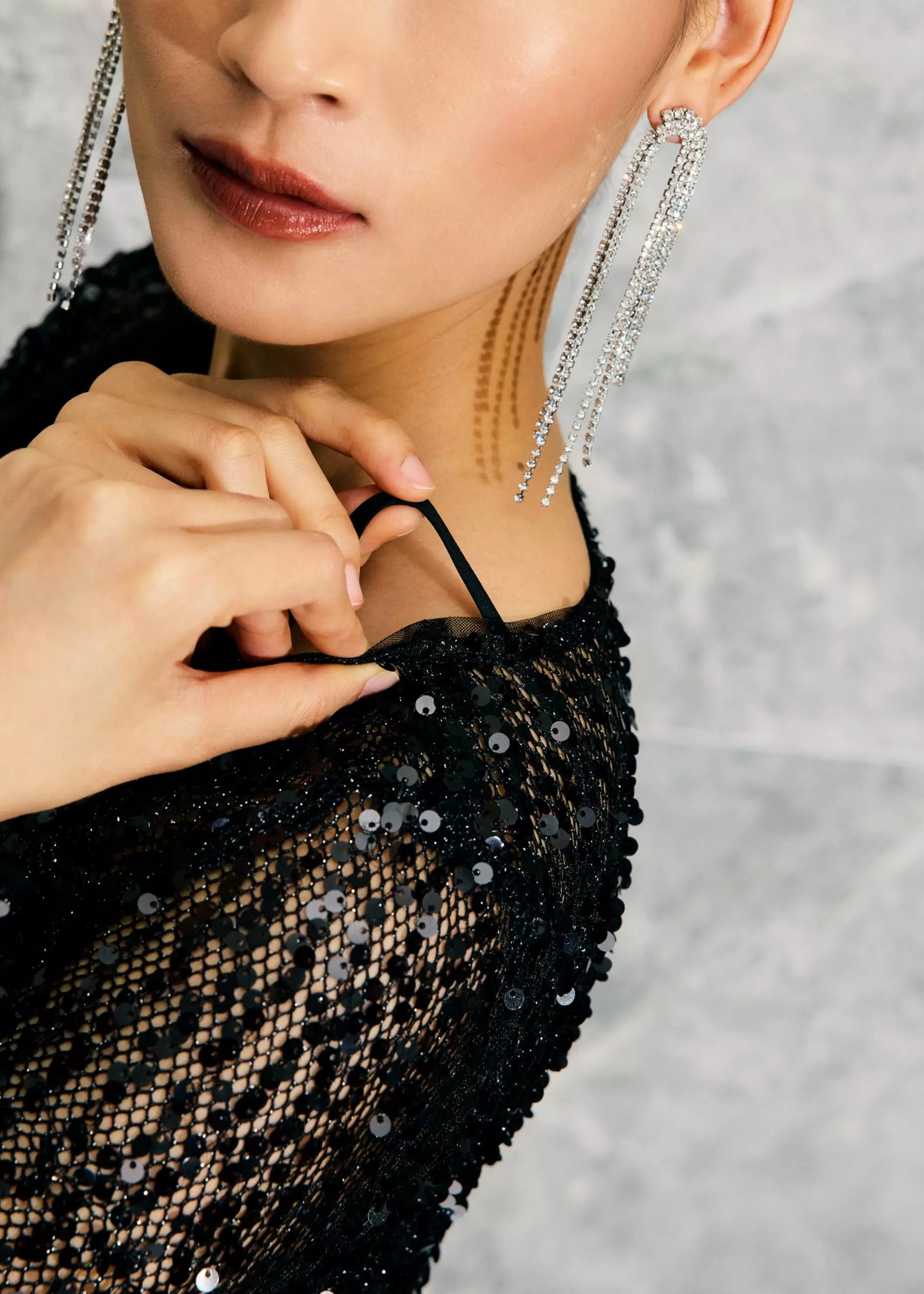 Dress Wanita - Sequinned Boat Neck Shift Mini Dress