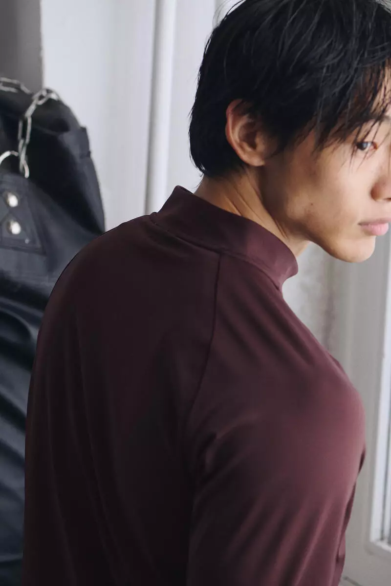 Zip-top midlayer sports top with ThermoMove™