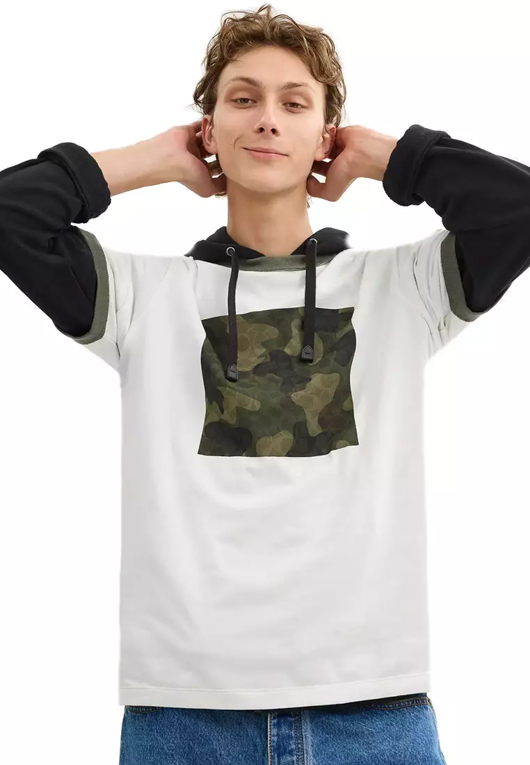 Camo T Shirt In Organic Cotton in Off White CW770