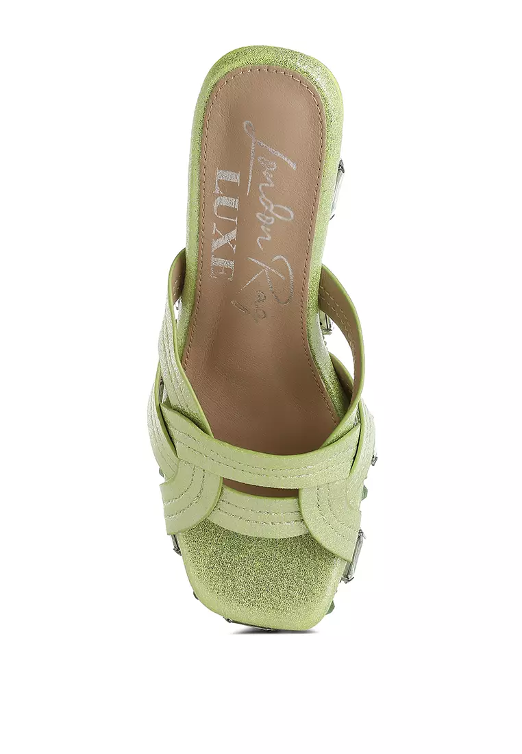 Sandal Potongan Berlian Imitasi & Berlian Imitasi Tebal dalam Warna Hijau Jeruk Nipis
