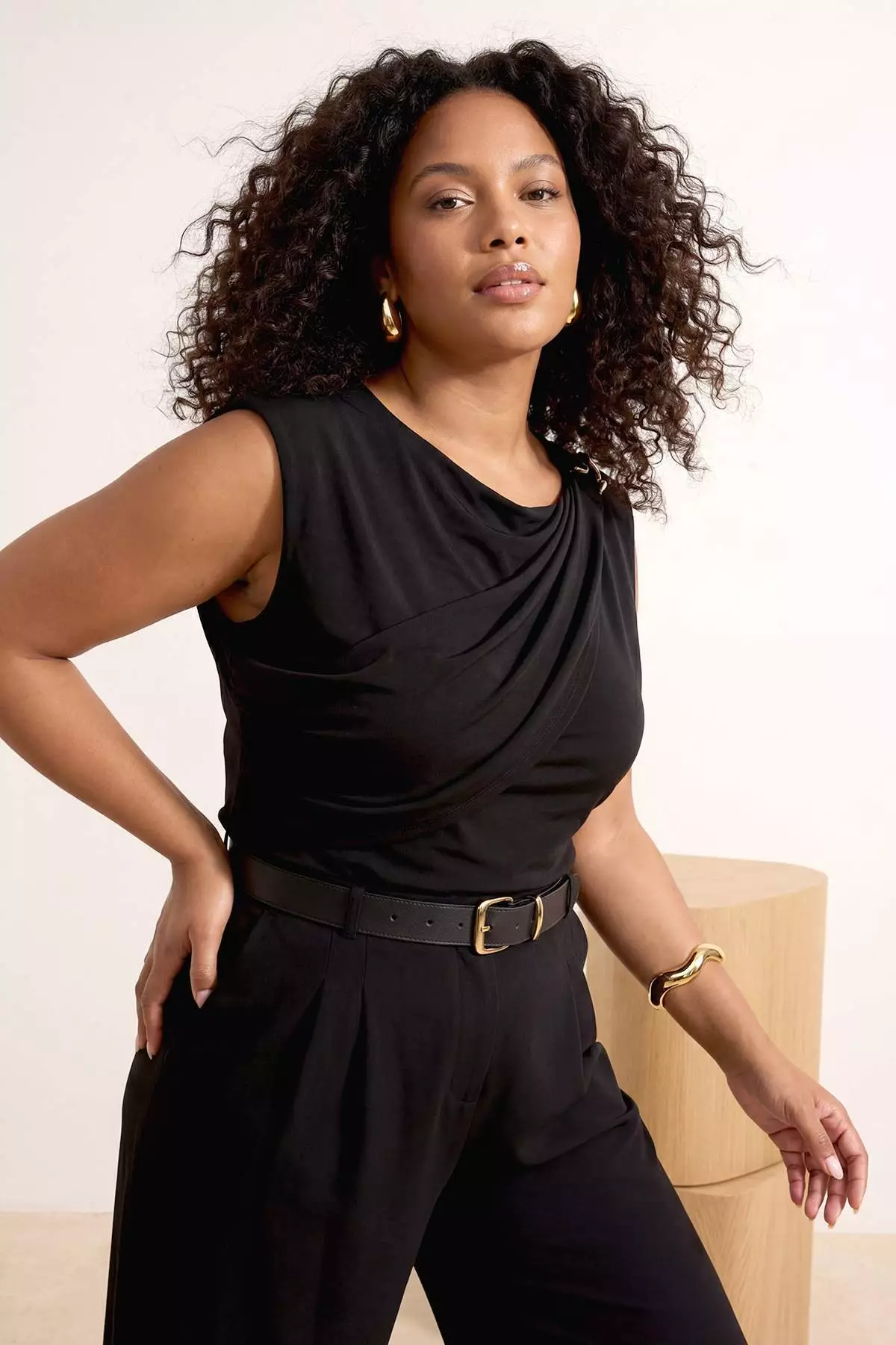 Black Accessory And Collar Detailed Knitted Oversize Blouse Tbbss26Af00051