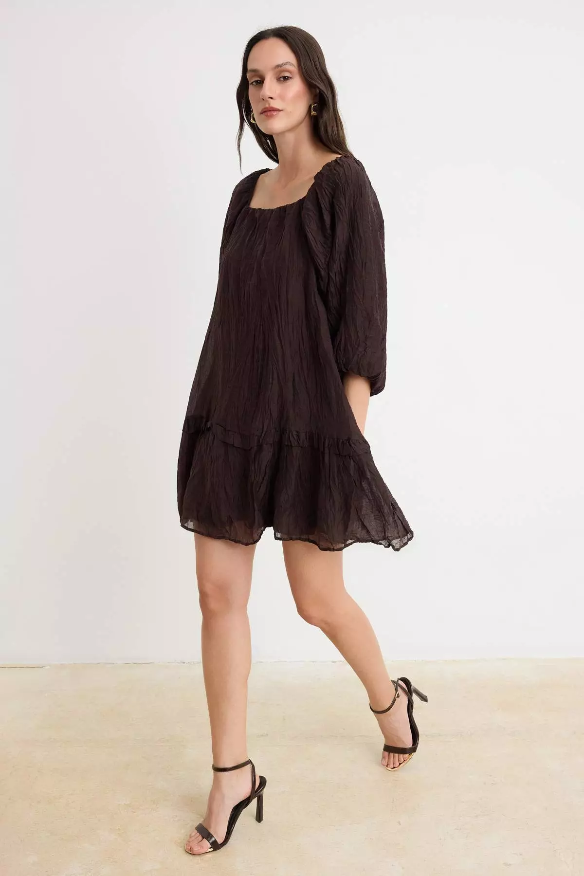 Brown A-Line Balloon Sleeve Wide Cut Woven Dress Twoss26El59