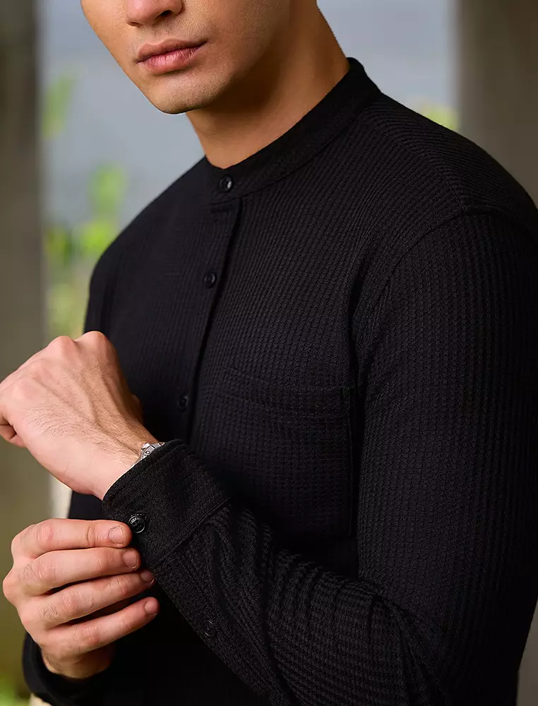 OXCON kemeja Tangan Panjang Waffle Kerah Collarless Hitam