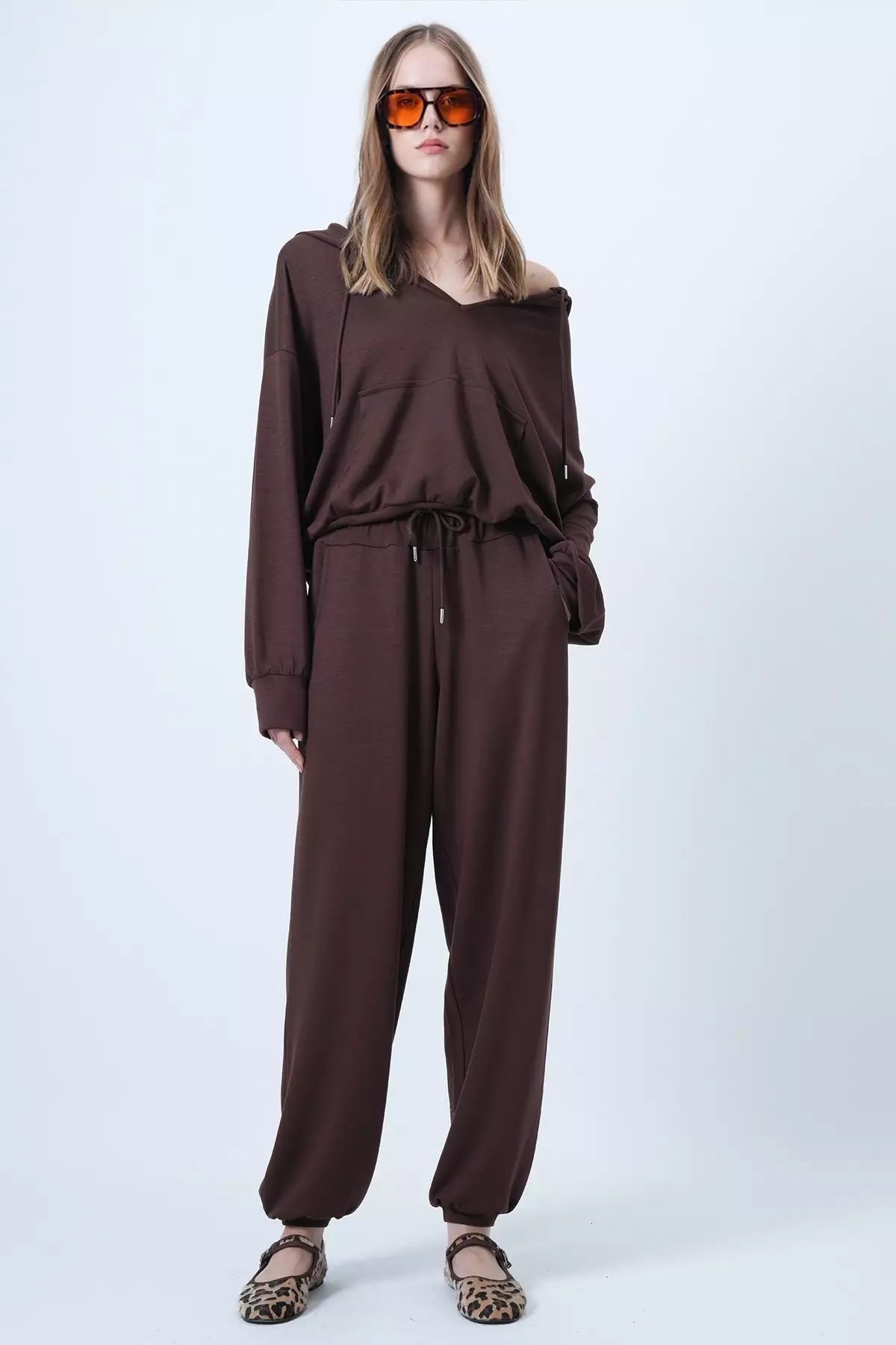 Brown Hooded V-Neck Oversize Modal Sweatshirt And Pants Set Alc-X14646
